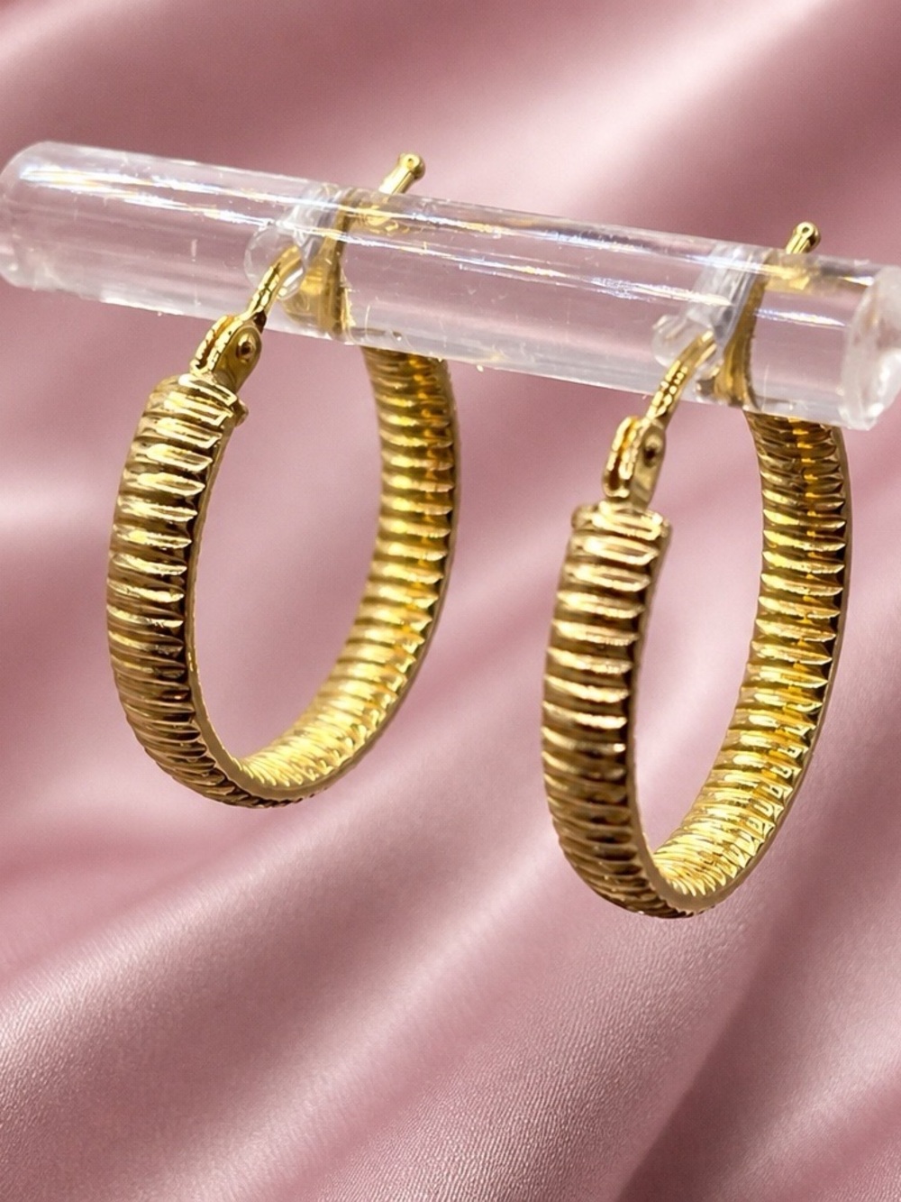 BONY LEVY 14k Yellow Gold Coil Earrings. Made in Italy.